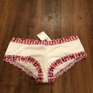 Hanky Panky White Boyshorts with Red Plaid Trim w/nautical designs size l